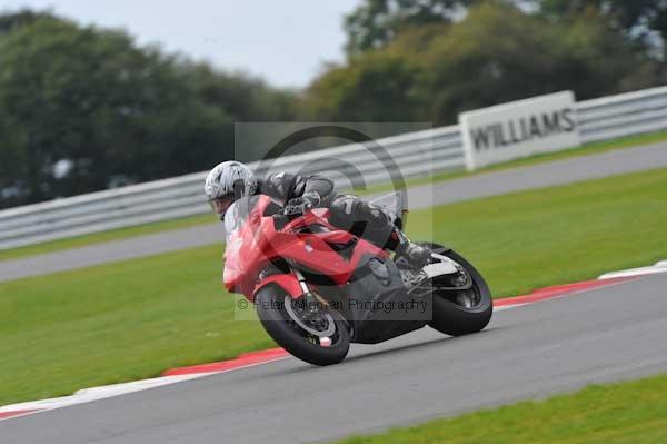 Motorcycle action photographs;Ty croes;anglesey;anglesey photographs;event digital images;eventdigitalimages;no limits trackday;peter wileman photography;trac mon;trackday;trackday digital images;trackday photos