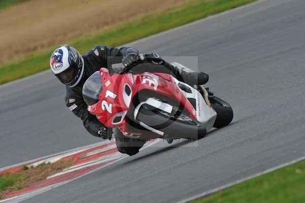 Motorcycle action photographs;Ty croes;anglesey;anglesey photographs;event digital images;eventdigitalimages;no limits trackday;peter wileman photography;trac mon;trackday;trackday digital images;trackday photos