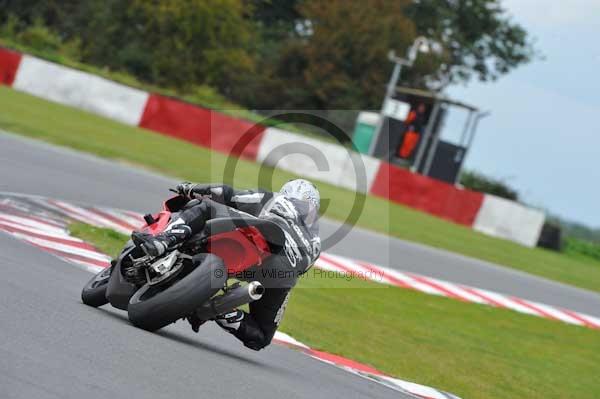 Motorcycle action photographs;Ty croes;anglesey;anglesey photographs;event digital images;eventdigitalimages;no limits trackday;peter wileman photography;trac mon;trackday;trackday digital images;trackday photos