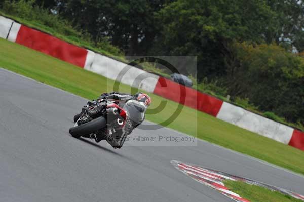 Motorcycle action photographs;Ty croes;anglesey;anglesey photographs;event digital images;eventdigitalimages;no limits trackday;peter wileman photography;trac mon;trackday;trackday digital images;trackday photos
