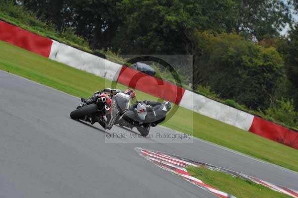 Motorcycle action photographs;Ty croes;anglesey;anglesey photographs;event digital images;eventdigitalimages;no limits trackday;peter wileman photography;trac mon;trackday;trackday digital images;trackday photos