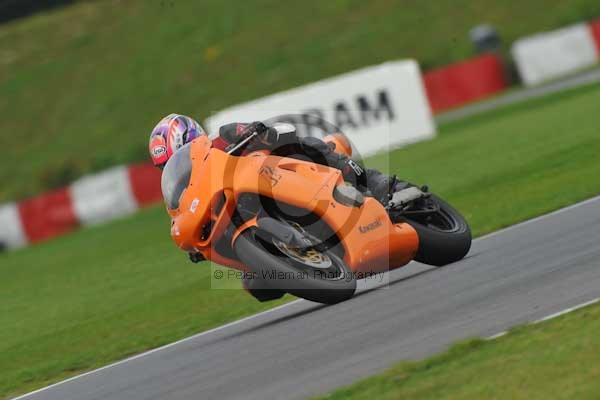 Motorcycle action photographs;Ty croes;anglesey;anglesey photographs;event digital images;eventdigitalimages;no limits trackday;peter wileman photography;trac mon;trackday;trackday digital images;trackday photos