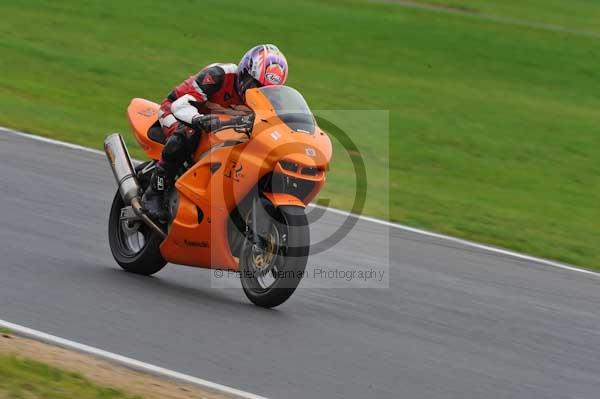 Motorcycle action photographs;Ty croes;anglesey;anglesey photographs;event digital images;eventdigitalimages;no limits trackday;peter wileman photography;trac mon;trackday;trackday digital images;trackday photos