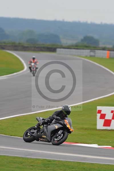 Motorcycle action photographs;Ty croes;anglesey;anglesey photographs;event digital images;eventdigitalimages;no limits trackday;peter wileman photography;trac mon;trackday;trackday digital images;trackday photos