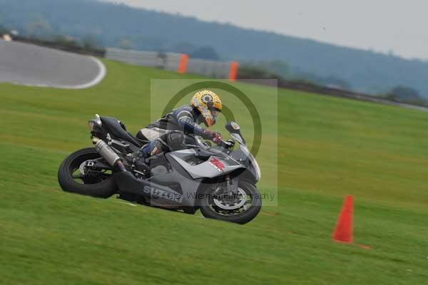 Motorcycle action photographs;Ty croes;anglesey;anglesey photographs;event digital images;eventdigitalimages;no limits trackday;peter wileman photography;trac mon;trackday;trackday digital images;trackday photos