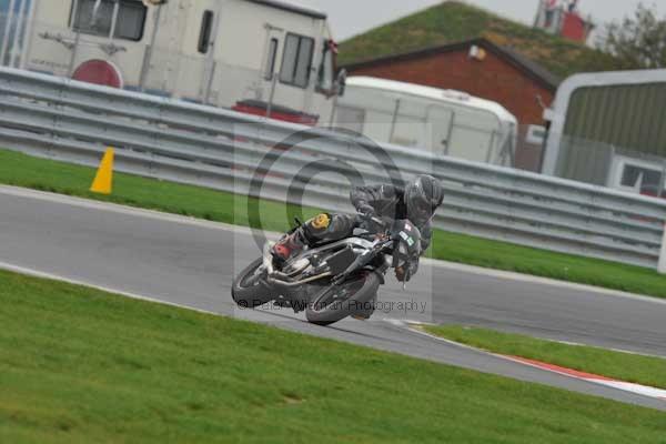 Motorcycle action photographs;Ty croes;anglesey;anglesey photographs;event digital images;eventdigitalimages;no limits trackday;peter wileman photography;trac mon;trackday;trackday digital images;trackday photos