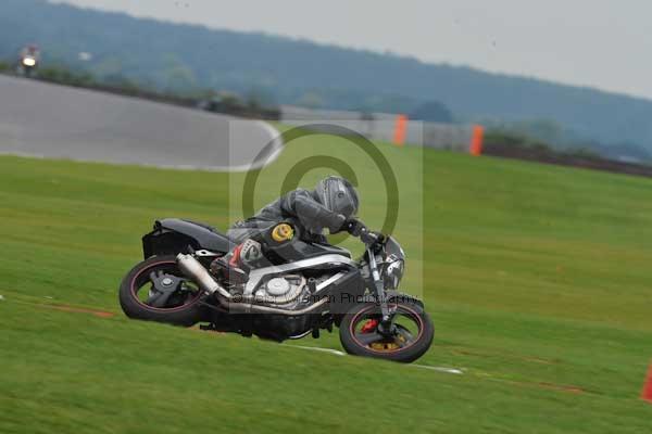 Motorcycle action photographs;Ty croes;anglesey;anglesey photographs;event digital images;eventdigitalimages;no limits trackday;peter wileman photography;trac mon;trackday;trackday digital images;trackday photos