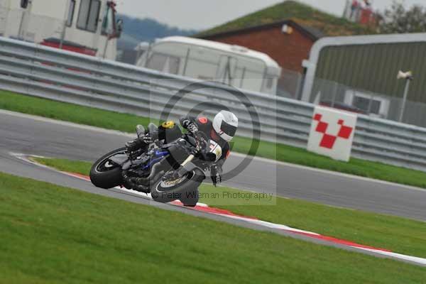 Motorcycle action photographs;Ty croes;anglesey;anglesey photographs;event digital images;eventdigitalimages;no limits trackday;peter wileman photography;trac mon;trackday;trackday digital images;trackday photos