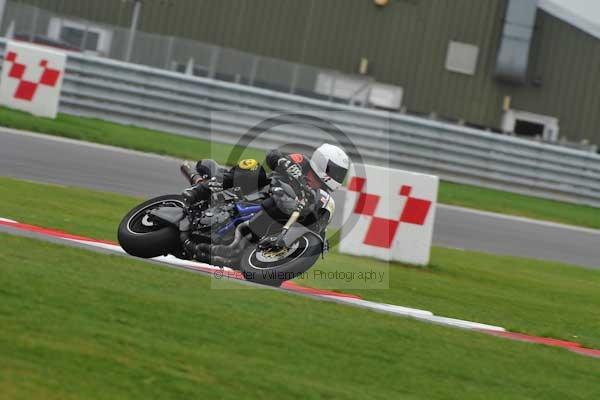 Motorcycle action photographs;Ty croes;anglesey;anglesey photographs;event digital images;eventdigitalimages;no limits trackday;peter wileman photography;trac mon;trackday;trackday digital images;trackday photos