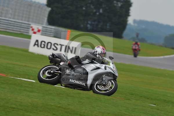 Motorcycle action photographs;Ty croes;anglesey;anglesey photographs;event digital images;eventdigitalimages;no limits trackday;peter wileman photography;trac mon;trackday;trackday digital images;trackday photos