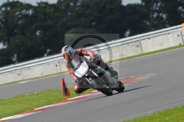 Motorcycle action photographs;Ty croes;anglesey;anglesey photographs;event digital images;eventdigitalimages;no limits trackday;peter wileman photography;trac mon;trackday;trackday digital images;trackday photos