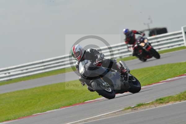 Motorcycle action photographs;Ty croes;anglesey;anglesey photographs;event digital images;eventdigitalimages;no limits trackday;peter wileman photography;trac mon;trackday;trackday digital images;trackday photos
