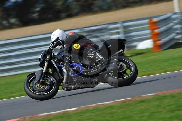 Motorcycle action photographs;Ty croes;anglesey;anglesey photographs;event digital images;eventdigitalimages;no limits trackday;peter wileman photography;trac mon;trackday;trackday digital images;trackday photos