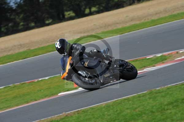 Motorcycle action photographs;Ty croes;anglesey;anglesey photographs;event digital images;eventdigitalimages;no limits trackday;peter wileman photography;trac mon;trackday;trackday digital images;trackday photos