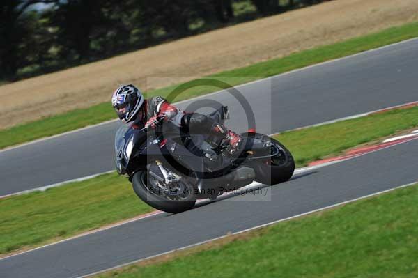 Motorcycle action photographs;Ty croes;anglesey;anglesey photographs;event digital images;eventdigitalimages;no limits trackday;peter wileman photography;trac mon;trackday;trackday digital images;trackday photos