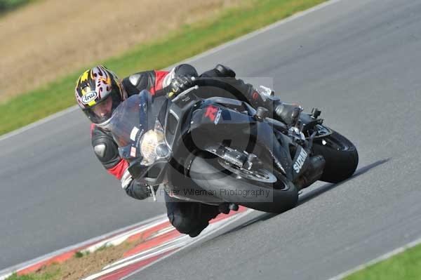Motorcycle action photographs;Ty croes;anglesey;anglesey photographs;event digital images;eventdigitalimages;no limits trackday;peter wileman photography;trac mon;trackday;trackday digital images;trackday photos