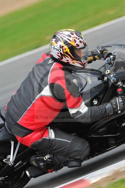 Motorcycle action photographs;Ty croes;anglesey;anglesey photographs;event digital images;eventdigitalimages;no limits trackday;peter wileman photography;trac mon;trackday;trackday digital images;trackday photos
