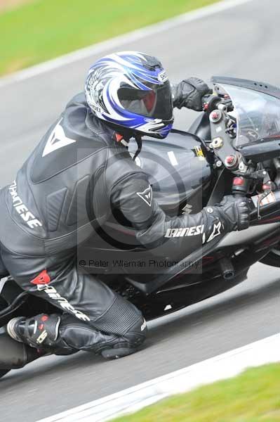 Motorcycle action photographs;Ty croes;anglesey;anglesey photographs;event digital images;eventdigitalimages;no limits trackday;peter wileman photography;trac mon;trackday;trackday digital images;trackday photos