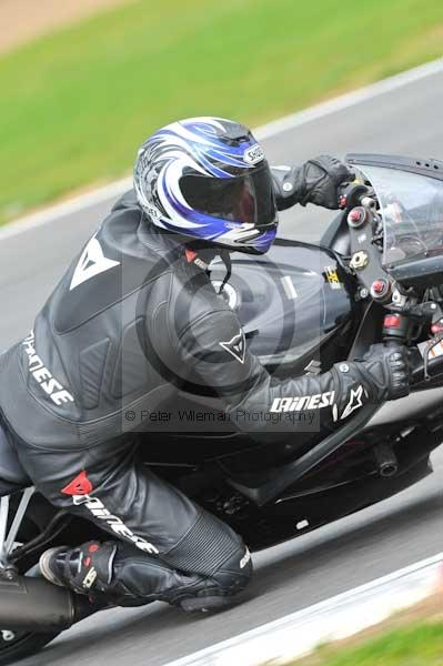 Motorcycle action photographs;Ty croes;anglesey;anglesey photographs;event digital images;eventdigitalimages;no limits trackday;peter wileman photography;trac mon;trackday;trackday digital images;trackday photos