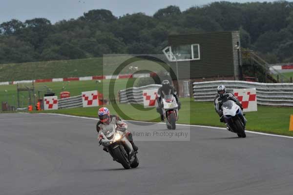 Motorcycle action photographs;Ty croes;anglesey;anglesey photographs;event digital images;eventdigitalimages;no limits trackday;peter wileman photography;trac mon;trackday;trackday digital images;trackday photos
