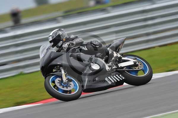 Motorcycle action photographs;Ty croes;anglesey;anglesey photographs;event digital images;eventdigitalimages;no limits trackday;peter wileman photography;trac mon;trackday;trackday digital images;trackday photos