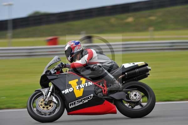 Motorcycle action photographs;Ty croes;anglesey;anglesey photographs;event digital images;eventdigitalimages;no limits trackday;peter wileman photography;trac mon;trackday;trackday digital images;trackday photos