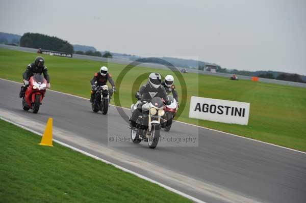 Motorcycle action photographs;Ty croes;anglesey;anglesey photographs;event digital images;eventdigitalimages;no limits trackday;peter wileman photography;trac mon;trackday;trackday digital images;trackday photos