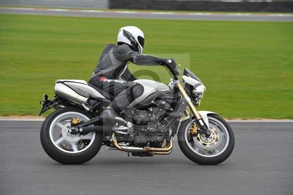 Motorcycle action photographs;Ty croes;anglesey;anglesey photographs;event digital images;eventdigitalimages;no limits trackday;peter wileman photography;trac mon;trackday;trackday digital images;trackday photos