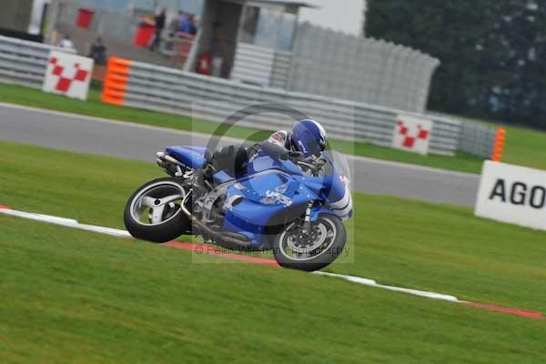 Motorcycle action photographs;Ty croes;anglesey;anglesey photographs;event digital images;eventdigitalimages;no limits trackday;peter wileman photography;trac mon;trackday;trackday digital images;trackday photos