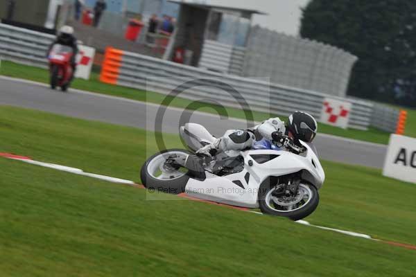 Motorcycle action photographs;Ty croes;anglesey;anglesey photographs;event digital images;eventdigitalimages;no limits trackday;peter wileman photography;trac mon;trackday;trackday digital images;trackday photos