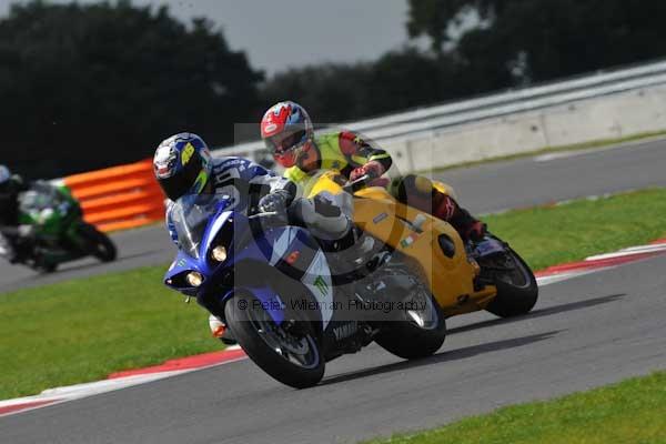 Motorcycle action photographs;Ty croes;anglesey;anglesey photographs;event digital images;eventdigitalimages;no limits trackday;peter wileman photography;trac mon;trackday;trackday digital images;trackday photos