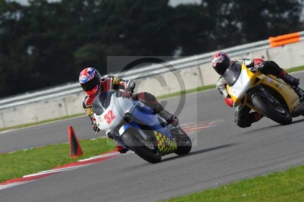 Motorcycle action photographs;Ty croes;anglesey;anglesey photographs;event digital images;eventdigitalimages;no limits trackday;peter wileman photography;trac mon;trackday;trackday digital images;trackday photos