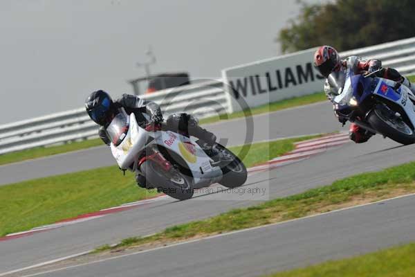 Motorcycle action photographs;Ty croes;anglesey;anglesey photographs;event digital images;eventdigitalimages;no limits trackday;peter wileman photography;trac mon;trackday;trackday digital images;trackday photos