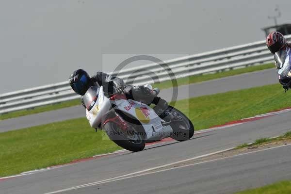 Motorcycle action photographs;Ty croes;anglesey;anglesey photographs;event digital images;eventdigitalimages;no limits trackday;peter wileman photography;trac mon;trackday;trackday digital images;trackday photos