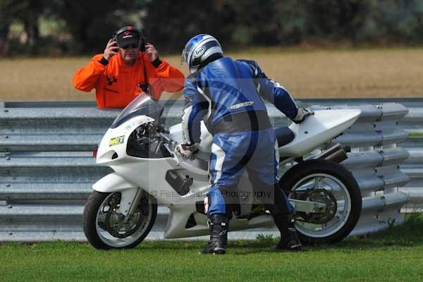 Motorcycle action photographs;Ty croes;anglesey;anglesey photographs;event digital images;eventdigitalimages;no limits trackday;peter wileman photography;trac mon;trackday;trackday digital images;trackday photos