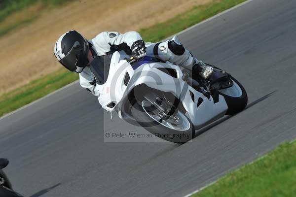 Motorcycle action photographs;Ty croes;anglesey;anglesey photographs;event digital images;eventdigitalimages;no limits trackday;peter wileman photography;trac mon;trackday;trackday digital images;trackday photos