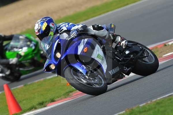 Motorcycle action photographs;Ty croes;anglesey;anglesey photographs;event digital images;eventdigitalimages;no limits trackday;peter wileman photography;trac mon;trackday;trackday digital images;trackday photos