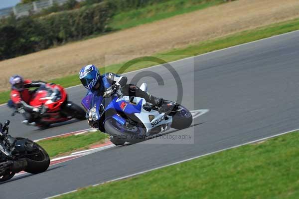 Motorcycle action photographs;Ty croes;anglesey;anglesey photographs;event digital images;eventdigitalimages;no limits trackday;peter wileman photography;trac mon;trackday;trackday digital images;trackday photos