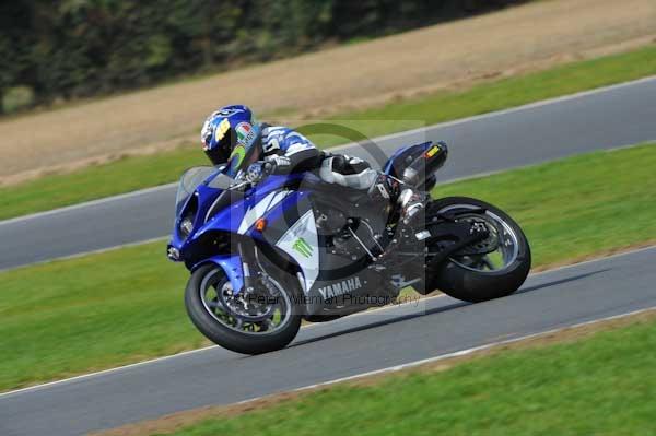 Motorcycle action photographs;Ty croes;anglesey;anglesey photographs;event digital images;eventdigitalimages;no limits trackday;peter wileman photography;trac mon;trackday;trackday digital images;trackday photos