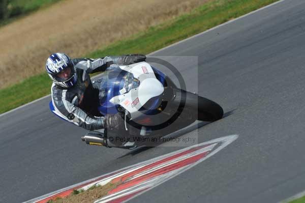 Motorcycle action photographs;Ty croes;anglesey;anglesey photographs;event digital images;eventdigitalimages;no limits trackday;peter wileman photography;trac mon;trackday;trackday digital images;trackday photos