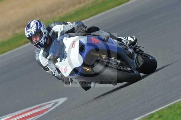 Motorcycle action photographs;Ty croes;anglesey;anglesey photographs;event digital images;eventdigitalimages;no limits trackday;peter wileman photography;trac mon;trackday;trackday digital images;trackday photos