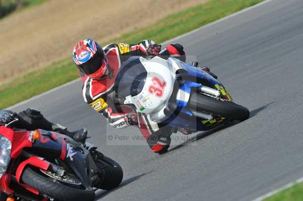 Motorcycle action photographs;Ty croes;anglesey;anglesey photographs;event digital images;eventdigitalimages;no limits trackday;peter wileman photography;trac mon;trackday;trackday digital images;trackday photos