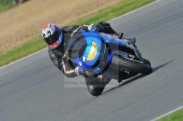 Motorcycle action photographs;Ty croes;anglesey;anglesey photographs;event digital images;eventdigitalimages;no limits trackday;peter wileman photography;trac mon;trackday;trackday digital images;trackday photos