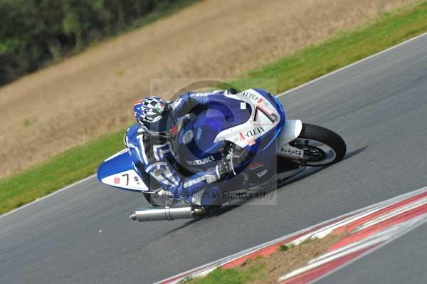 Motorcycle action photographs;Ty croes;anglesey;anglesey photographs;event digital images;eventdigitalimages;no limits trackday;peter wileman photography;trac mon;trackday;trackday digital images;trackday photos