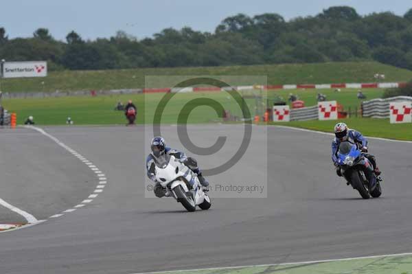Motorcycle action photographs;Ty croes;anglesey;anglesey photographs;event digital images;eventdigitalimages;no limits trackday;peter wileman photography;trac mon;trackday;trackday digital images;trackday photos