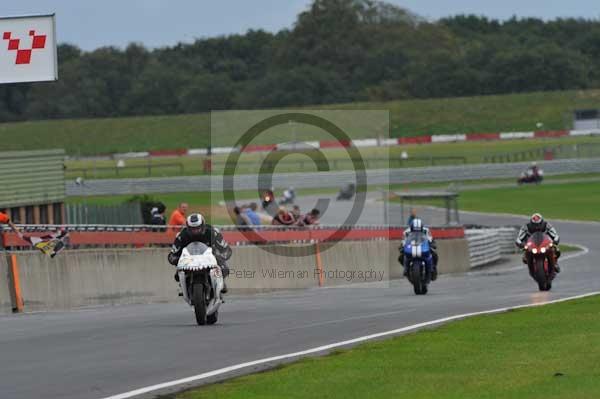 Motorcycle action photographs;Ty croes;anglesey;anglesey photographs;event digital images;eventdigitalimages;no limits trackday;peter wileman photography;trac mon;trackday;trackday digital images;trackday photos