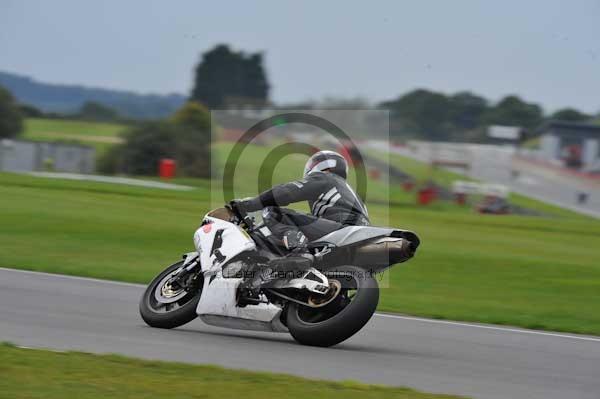 Motorcycle action photographs;Ty croes;anglesey;anglesey photographs;event digital images;eventdigitalimages;no limits trackday;peter wileman photography;trac mon;trackday;trackday digital images;trackday photos
