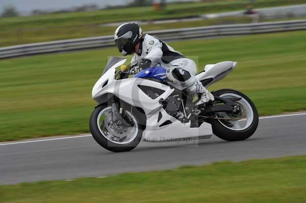 Motorcycle action photographs;Ty croes;anglesey;anglesey photographs;event digital images;eventdigitalimages;no limits trackday;peter wileman photography;trac mon;trackday;trackday digital images;trackday photos
