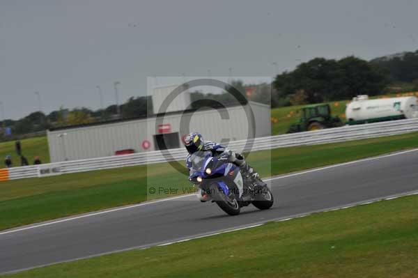 Motorcycle action photographs;Ty croes;anglesey;anglesey photographs;event digital images;eventdigitalimages;no limits trackday;peter wileman photography;trac mon;trackday;trackday digital images;trackday photos