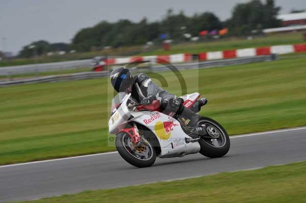 Motorcycle action photographs;Ty croes;anglesey;anglesey photographs;event digital images;eventdigitalimages;no limits trackday;peter wileman photography;trac mon;trackday;trackday digital images;trackday photos